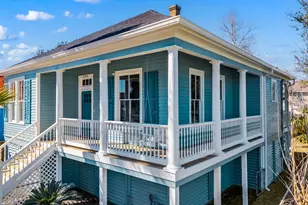 2714 Avenue K, Galveston, TX 77550 - Photo 2