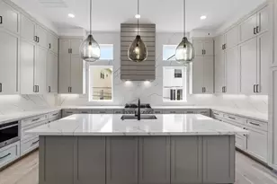 4705 Gibson St, Houston, TX 77007 - Photo 14