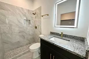 11555 Persimmon St, Willis, TX 77318 - Photo 10