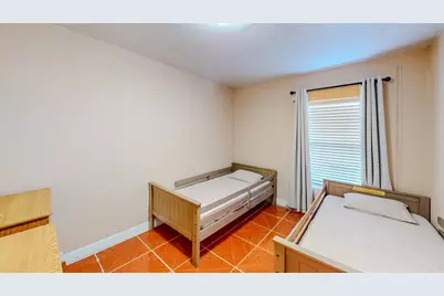 216 E Plantation Drive, Clute, TX 77531 - Photo 24