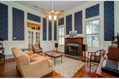 502 S College Street, Weimar, TX 78962 - Photo 8