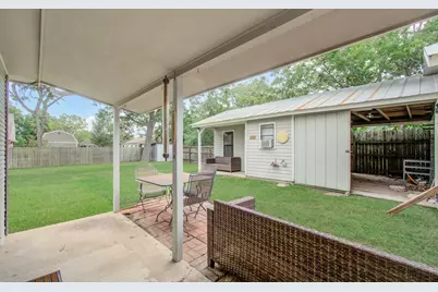 502 S College Street, Weimar, TX 78962 - Photo 36
