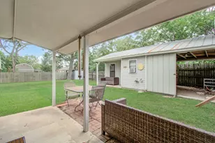 502 S College St, Weimar, TX 78962 - Photo 36