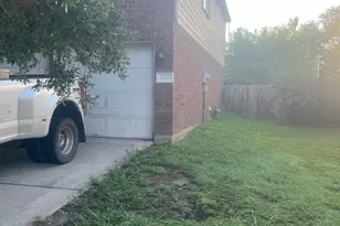 8814 Woodcamp Dr, Houston, TX 77088 - Photo 8