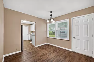 2013 Terrace Ln, Baytown, TX 77520 - Photo 14