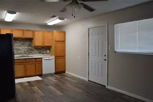 2013 Terrace Ln, Baytown, TX 77520 - Photo 46