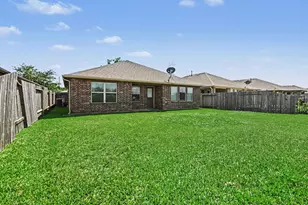 2930 Canadian Goose Ln, Baytown, TX 77521 - Photo 32