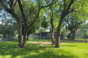 2214 5th Ave N, Texas City, TX 77590 - Photo 20