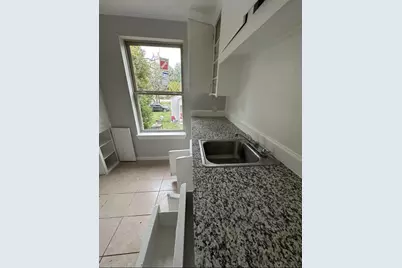 702 Rosedale Street #B, La Marque, TX 77568 - Photo 8