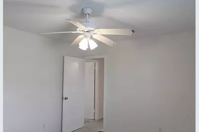 704 E 22nd Street #1, Houston, TX 77008 - Photo 16