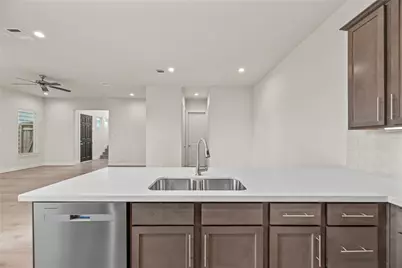 8819 Hollister Pine Court, Houston, TX 77080 - Photo 16