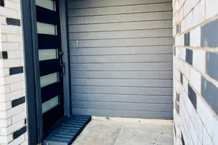 30 Crestbriar Ct, Baytown, TX 77521 - Photo 2