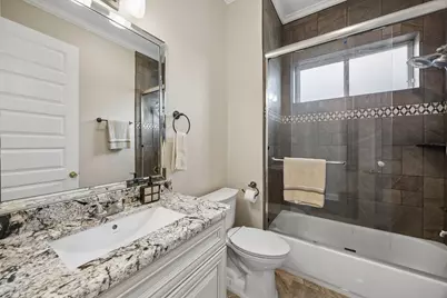 615 29th Street, Dickinson, TX 77539 - Photo 10