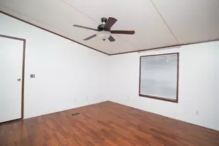 11703 Greenmesa Dr, Houston, TX 77044 - Photo 8