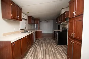 11703 Greenmesa Dr, Houston, TX 77044 - Photo 6