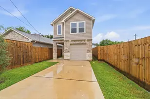 5619 Bacher St, Houston, TX 77028 - Photo 34