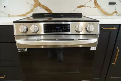 5947 Collingsworth Street, Houston, TX 77026 - Photo 14