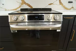 5947 Collingsworth St, Houston, TX 77026 - Photo 14