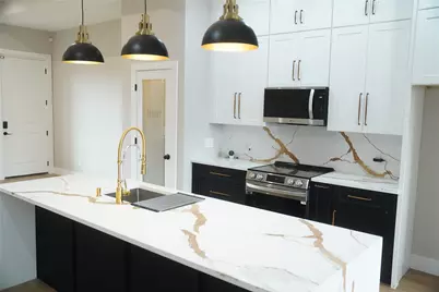 5947 Collingsworth Street, Houston, TX 77026 - Photo 2