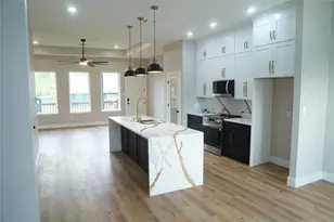 5947 Collingsworth St, Houston, TX 77026 - Photo 12