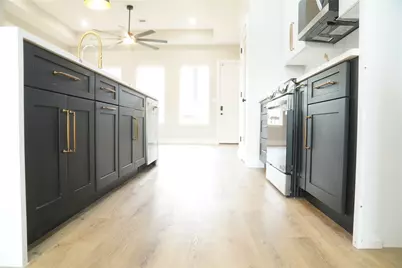 5947 Collingsworth Street, Houston, TX 77026 - Photo 16