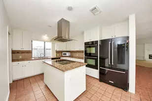 4306 Shady Springs Dr, Seabrook, TX 77586 - Photo 16