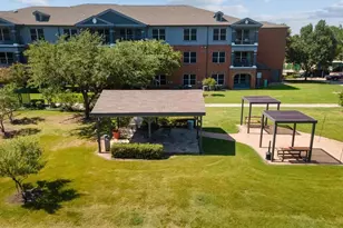 1104 S Carrier Parkway, Grand Prairie, TX 75051 - Photo 4