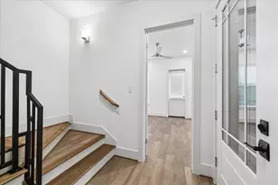 1222 W 21st St, Houston, TX 77008 - Photo 2