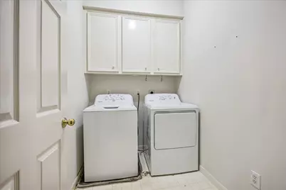 4443 Castle Court Place, Houston, TX 77006 - Photo 20
