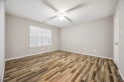 4443 Castle Court Place, Houston, TX 77006 - Photo 22