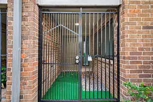 1114 Augusta Dr, Houston, TX 77057 - Photo 4