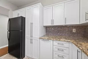 1114 Augusta Dr, Houston, TX 77057 - Photo 14