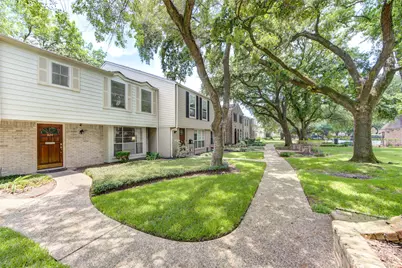 824 Wax Myrtle Lane, Houston, TX 77079 - Photo 6