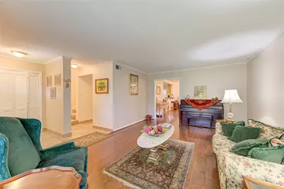 824 Wax Myrtle Lane, Houston, TX 77079 - Photo 14