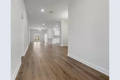 13615 Sorico Bay Drive, Texas City, TX 77568 - Photo 2