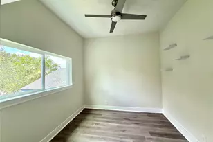 805 10th St, Galveston, TX 77550 - Photo 6