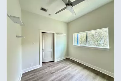 805 10th Street #4, Galveston, TX 77550 - Photo 8