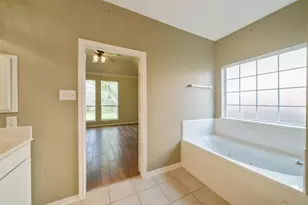 8811 Sun Haven Ln, Pearland, TX 77584 - Photo 22