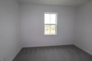 219 Dunovant Dr, Sealy, TX 77474 - Photo 10
