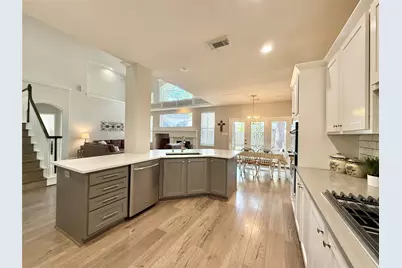 251 N Maple Glade Circle, The Woodlands, TX 77382 - Photo 16