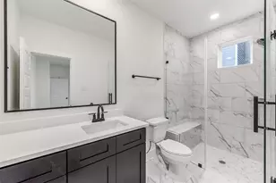 806 Fisher St, Houston, TX 77018 - Photo 24
