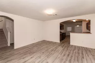 5735 Post Oak Manor Dr, Houston, TX 77085 - Photo 4