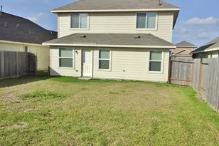 5735 Post Oak Manor Dr, Houston, TX 77085 - Photo 2