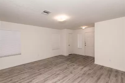 5735 Post Oak Manor Drive, Houston, TX 77085 - Photo 6