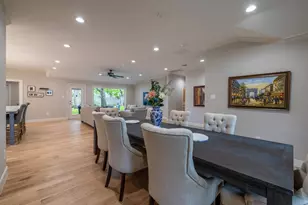 5230 Redstart St, Houston, TX 77035 - Photo 16