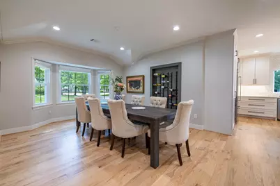 5230 Redstart Street, Houston, TX 77035 - Photo 10