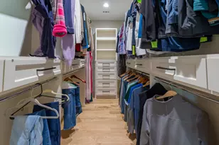 5230 Redstart St, Houston, TX 77035 - Photo 36