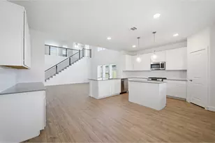 8930 Gull Cyn Dr, Baytown, TX 77521 - Photo 18