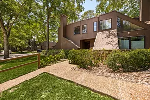 241 Litchfield Ln, Houston, TX 77024 - Photo 36