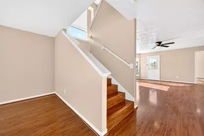 15014 Middle Oaks Boulevard, Houston, TX 77082 - Photo 24